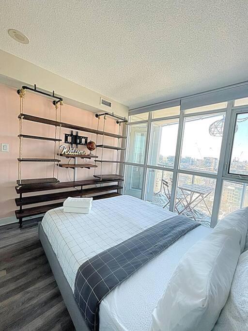 Exquisite Condos By Cn Tower- Dwtown , To Toronto Exterior foto
